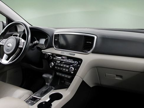 Used 2022 Kia Sportage EX w/ EX Technology Package image 24