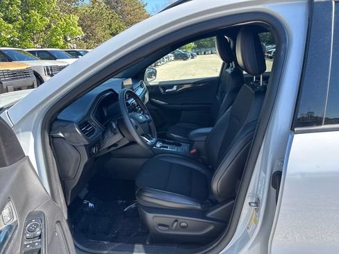 Used 2025 Ford Escape ST-Line Select AWD/4WD image 10