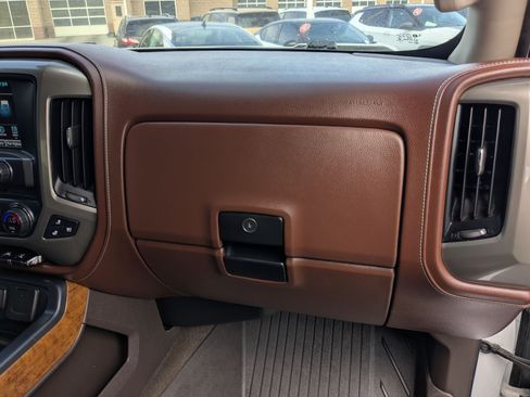 Used 2017 Chevrolet Silverado 1500 High Country w/ High Desert Package AWD/4WD image 29