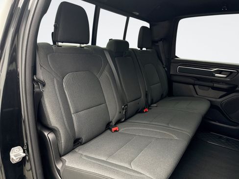 Used 2022 RAM 1500 Big Horn AWD/4WD image 17