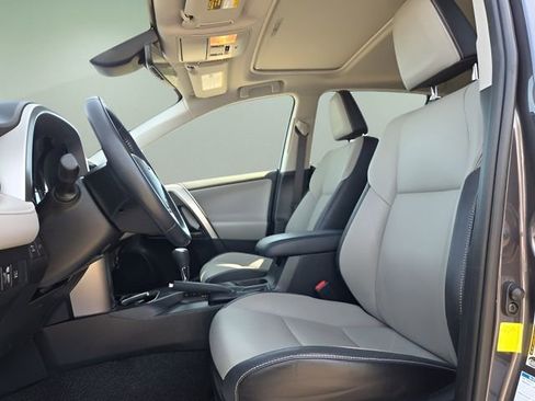 Used 2018 Toyota RAV4 Limited w/ All Weather Liner Package image 9