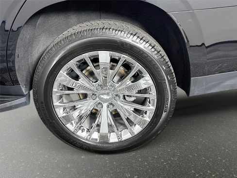 Used 2022 Chevrolet Tahoe LT RWD image 32