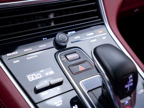 Used 2023 Porsche Panamera Turbo S w/ Assistance Package image 26