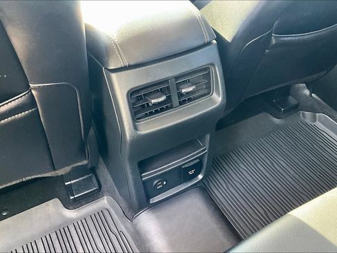 Certified 2021 Ford Edge Titanium w/ Cargo Accessory Package AWD/4WD image 31