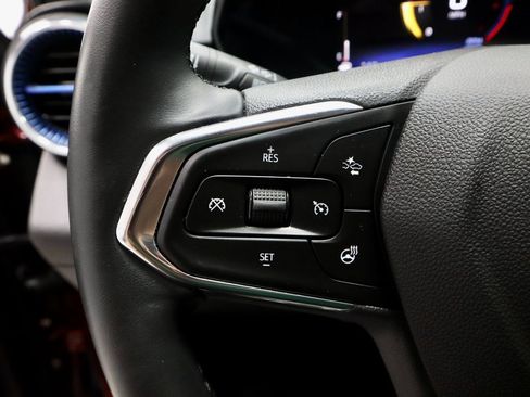 Used 2024 Chevrolet Trax LT w/ Driver Confidence Package image 28