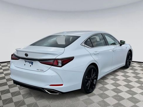 New 2025 Lexus ES 350 Premium image 2