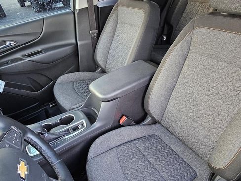 Used 2024 Chevrolet Equinox LT image 10
