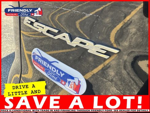 Used 2015 Ford Escape SE image 37