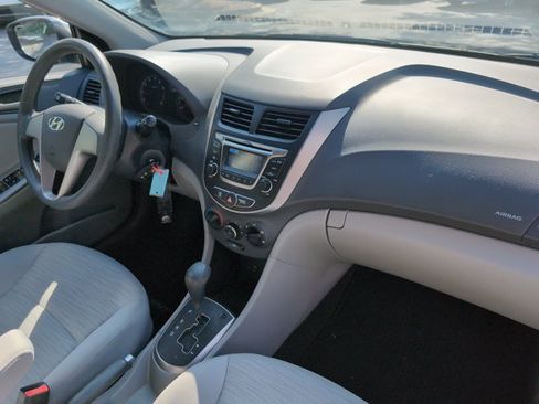 Used 2016 Hyundai Accent SE FWD image 26