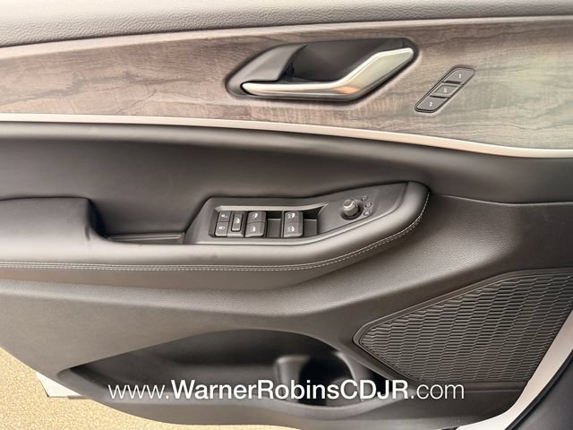 New 2026 Jeep Grand Cherokee Limited w/ Limited Altitude Package RWD image 29