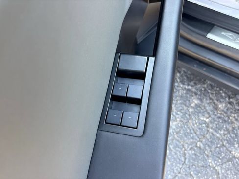 Used 2025 Tesla Cybertruck AWD Crew Cab image 26
