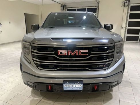 Used 2024 GMC Sierra 1500 AT4 w/ Technology Package AWD/4WD image 8