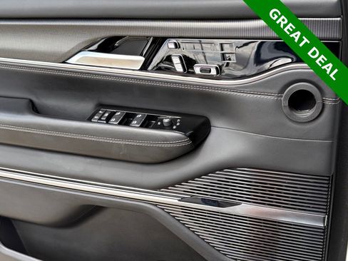 Used 2024 Jeep Grand Wagoneer Series II w/ Quick Order Packagew 28T AWD/4WD image 32