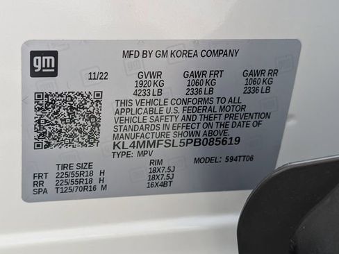 Used 2023 Buick Encore GX Essence w/ Experience Buick Package FWD image 20