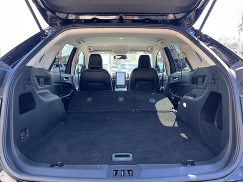 Used 2024 Ford Edge SEL image 37