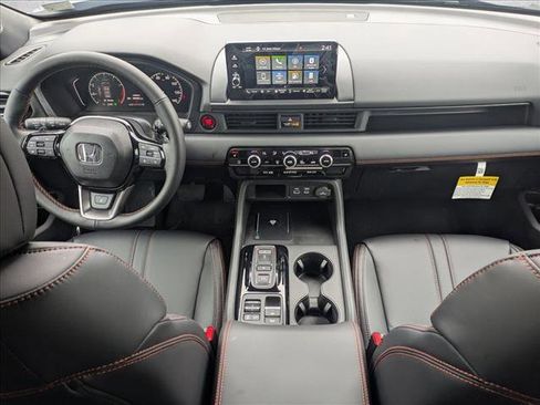 New 2025 Honda Pilot TrailSport image 14