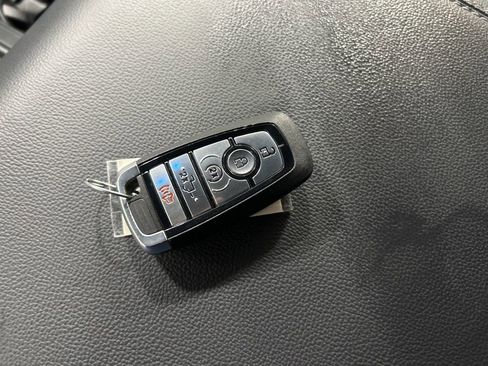 New 2025 Ford F150 Lariat w/ Equipment Group 501A Mid image 26