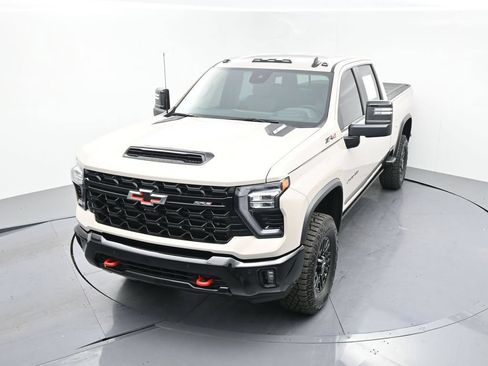 Used 2026 Chevrolet Silverado 2500 ZR2 AWD/4WD image 22