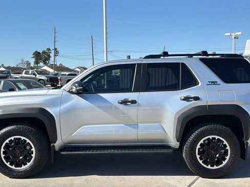 Certified 2026 Toyota 4Runner TRD Off-Road Premium AWD/4WD image 2