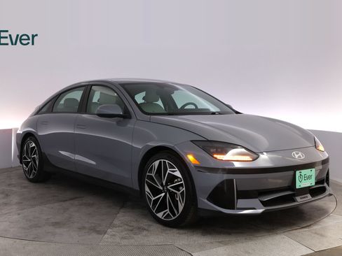 Used 2024 Hyundai Ioniq 6 Limited RWD image 13