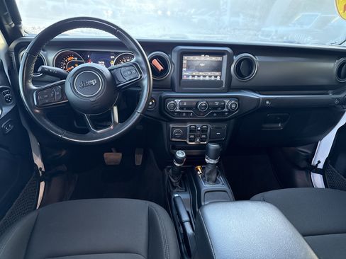 Used 2022 Jeep Gladiator Sport image 22