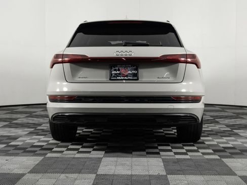 Used 2021 Audi e-tron Premium w/ Convenience Plus Package image 4