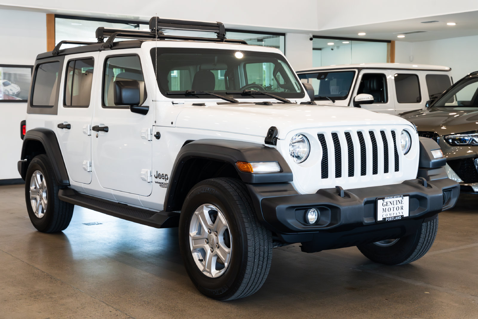 Used 2020 Jeep Wrangler Unlimited Sport S AWD/4WD image 3