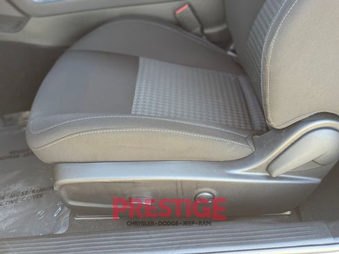 Used 2023 Dodge Challenger R/T w/ Blacktop Package image 29