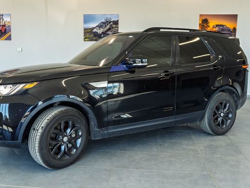 Used 2018 Land Rover Discovery SE image 5