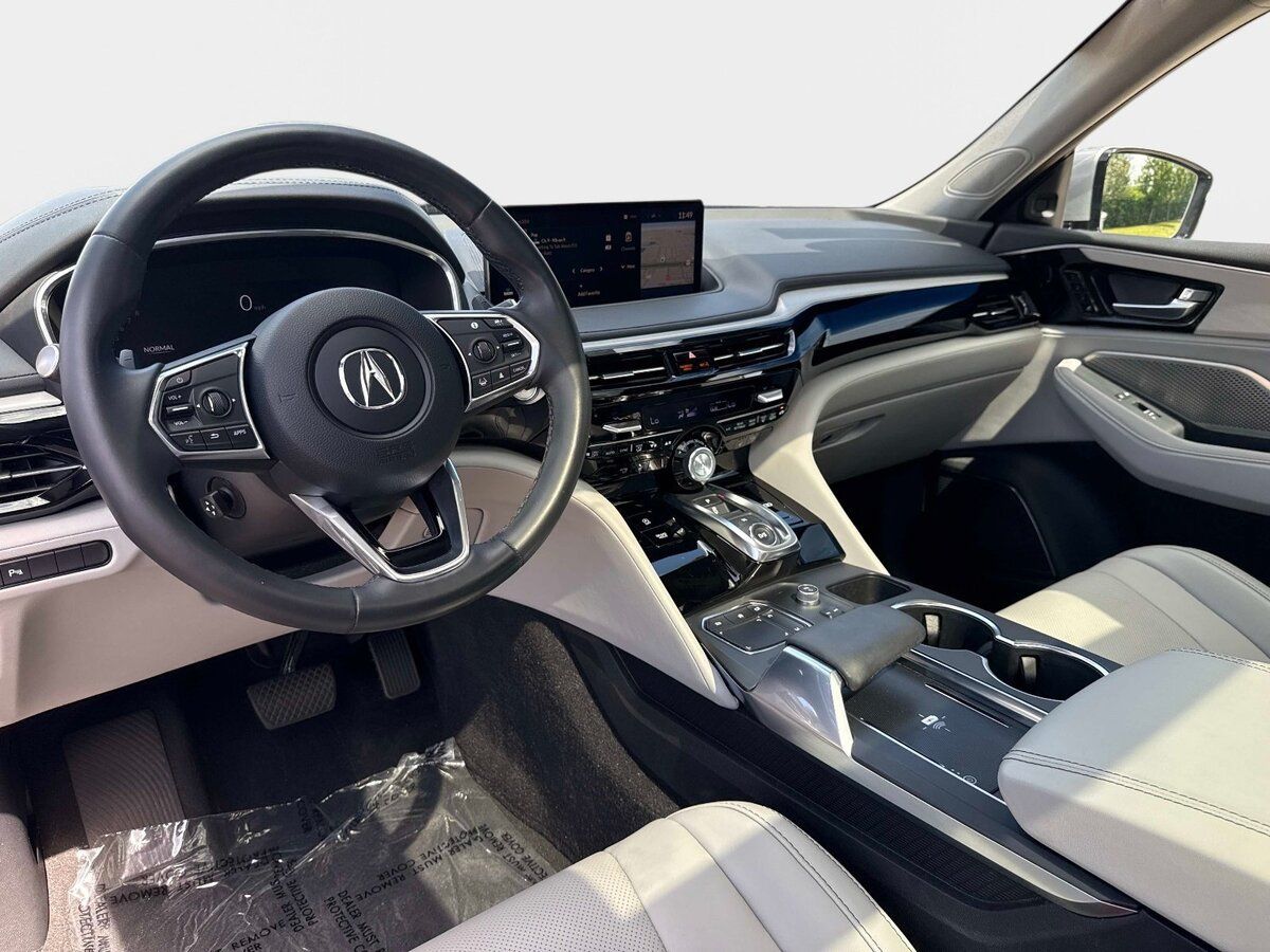 Used 2024 Acura MDX w/ Technology Package FWD image 16
