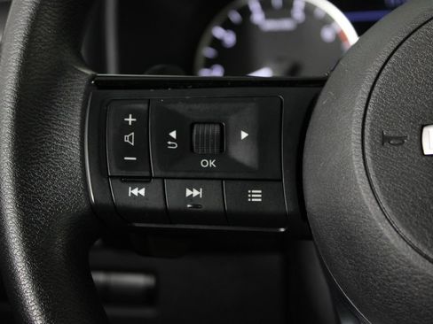 Certified 2023 Nissan Rogue SV FWD image 26
