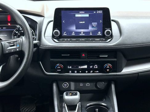 Used 2023 Nissan Rogue SV AWD/4WD image 13