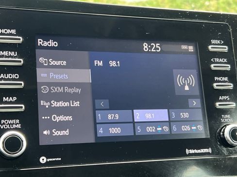 Certified 2022 Toyota Camry SE FWD image 18