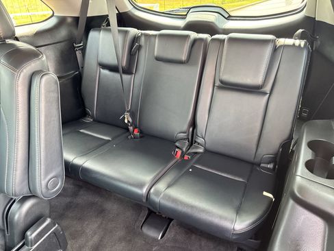 Used 2017 Toyota Highlander XLE FWD image 24