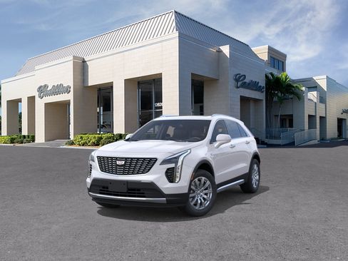 Certified 2023 Cadillac XT4 Premium Luxury w/ Enhanced Visibility Package AWD/4WD image 8