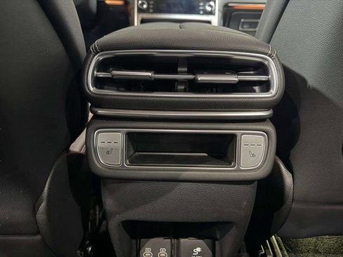 Used 2025 Genesis GV80 3.5T Advanced image 22