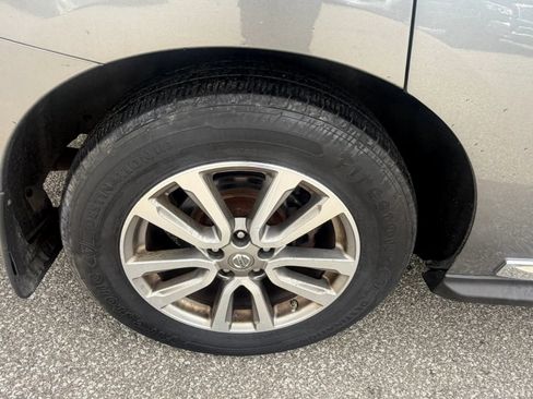 Used 2015 Nissan Pathfinder SL w/ SL Premium Package FWD image 32