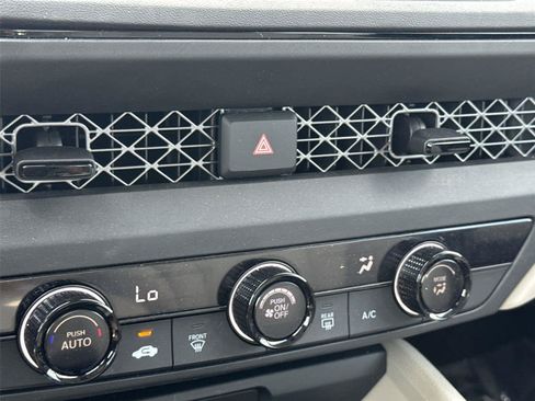 Used 2023 Honda Accord LX image 31