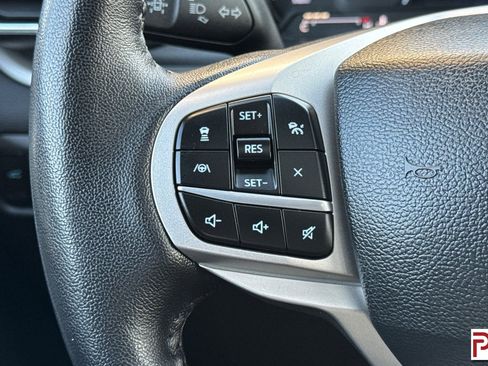 Used 2024 Ford Explorer XLT w/ Equipment Group 202A image 31