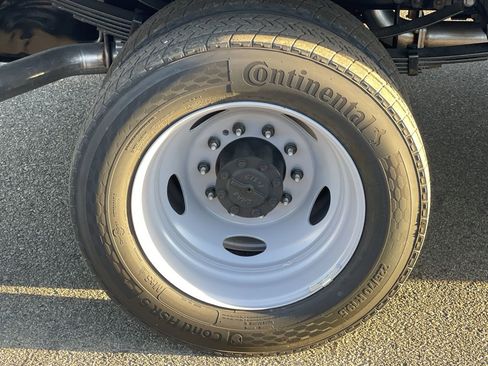 New 2024 Ford F450 XL w/ XL Chrome Package image 11