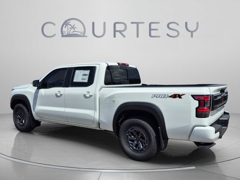 New 2026 Nissan Frontier PRO-4X w/ Tow Package AWD/4WD image 4
