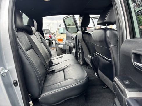 Used 2021 Toyota Tacoma TRD Off-Road w/ TRD Premium Off Road Package AWD/4WD image 13