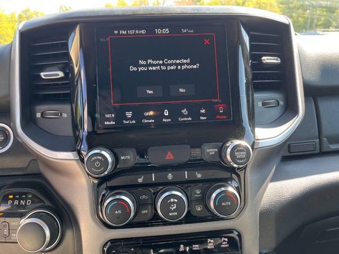 Used 2019 RAM 1500 Big Horn AWD/4WD image 26