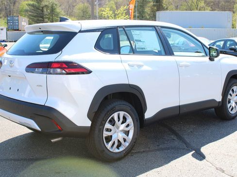 New 2026 Toyota Corolla Cross L AWD/4WD image 8