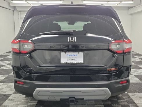 Certified 2023 Honda Pilot TrailSport image 5