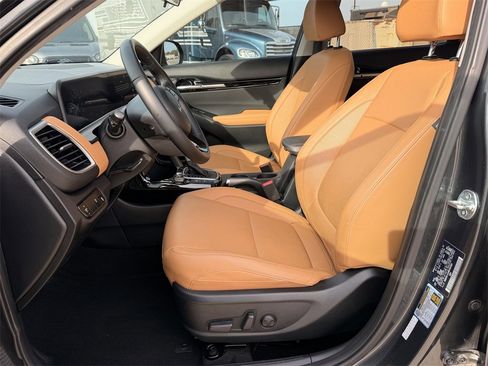 Certified 2024 Kia Seltos EX image 12