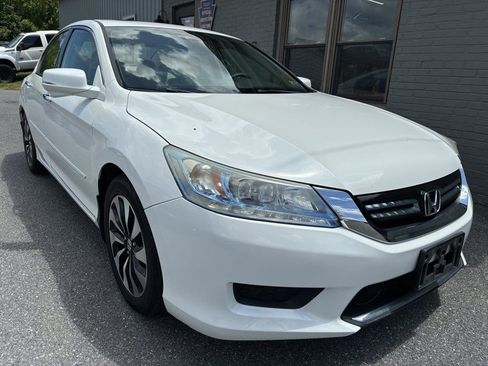 Used 2014 Honda Accord Touring image 3