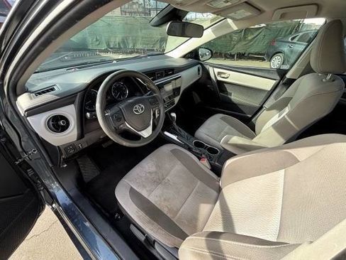 Used 2018 Toyota Corolla LE w/ Carpet Mat Package (TMS) image 9