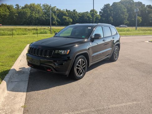 Used 2020 Jeep Grand Cherokee Trailhawk image 7