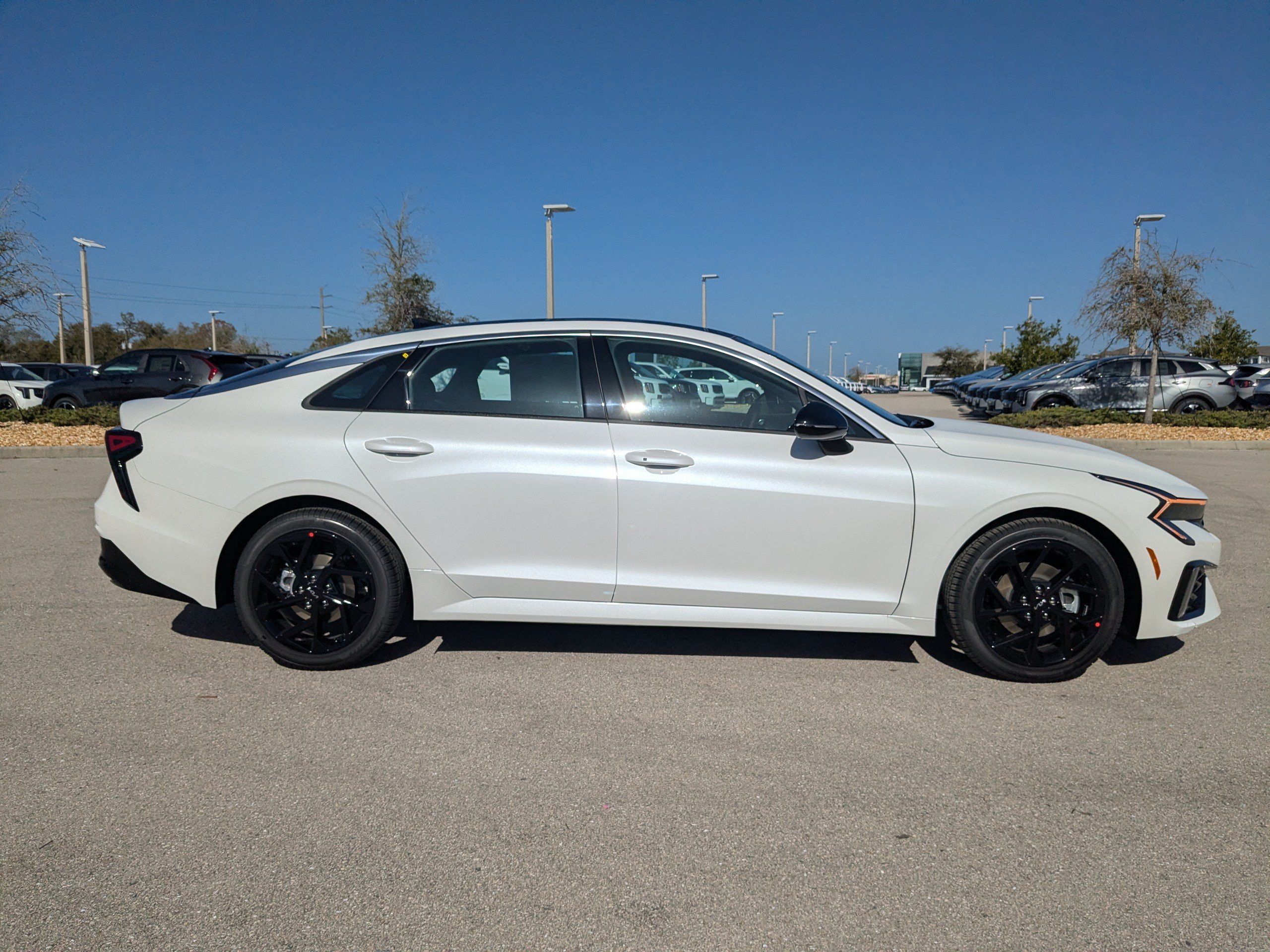 New 2026 Kia K5 GT-Line w/ GT-Line Premium Package FWD image 4